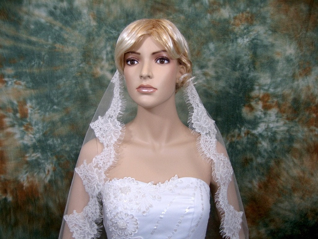wedding veil, bridal veil, mantilla veil, elbow length veil, alencon lace veil, wedding veil ivory