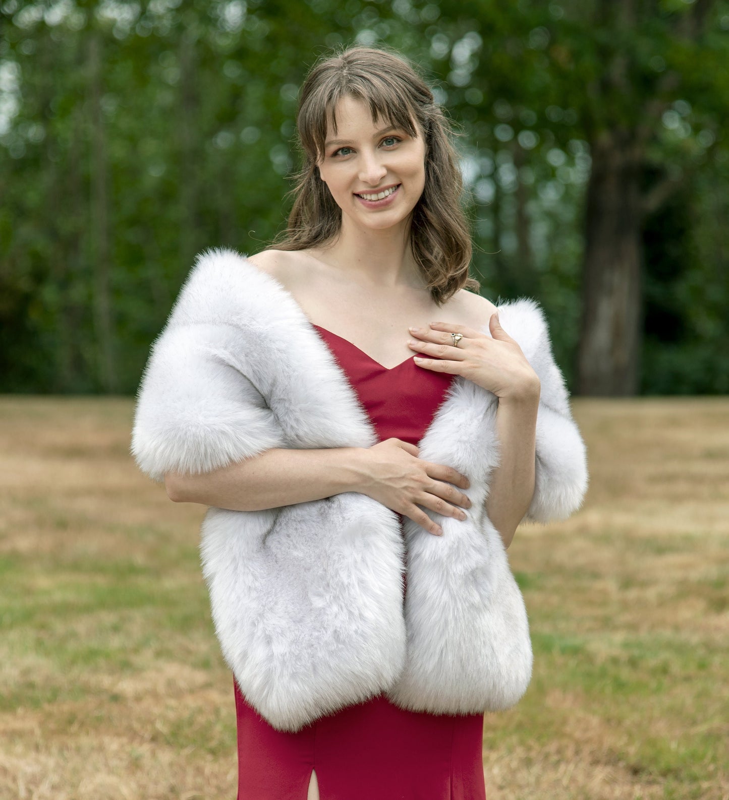 Light gray faux fur wrap with black tips, wedding fur shawl, silver fur wrap, bridal faux fur stole, fur cape B005-light-gray