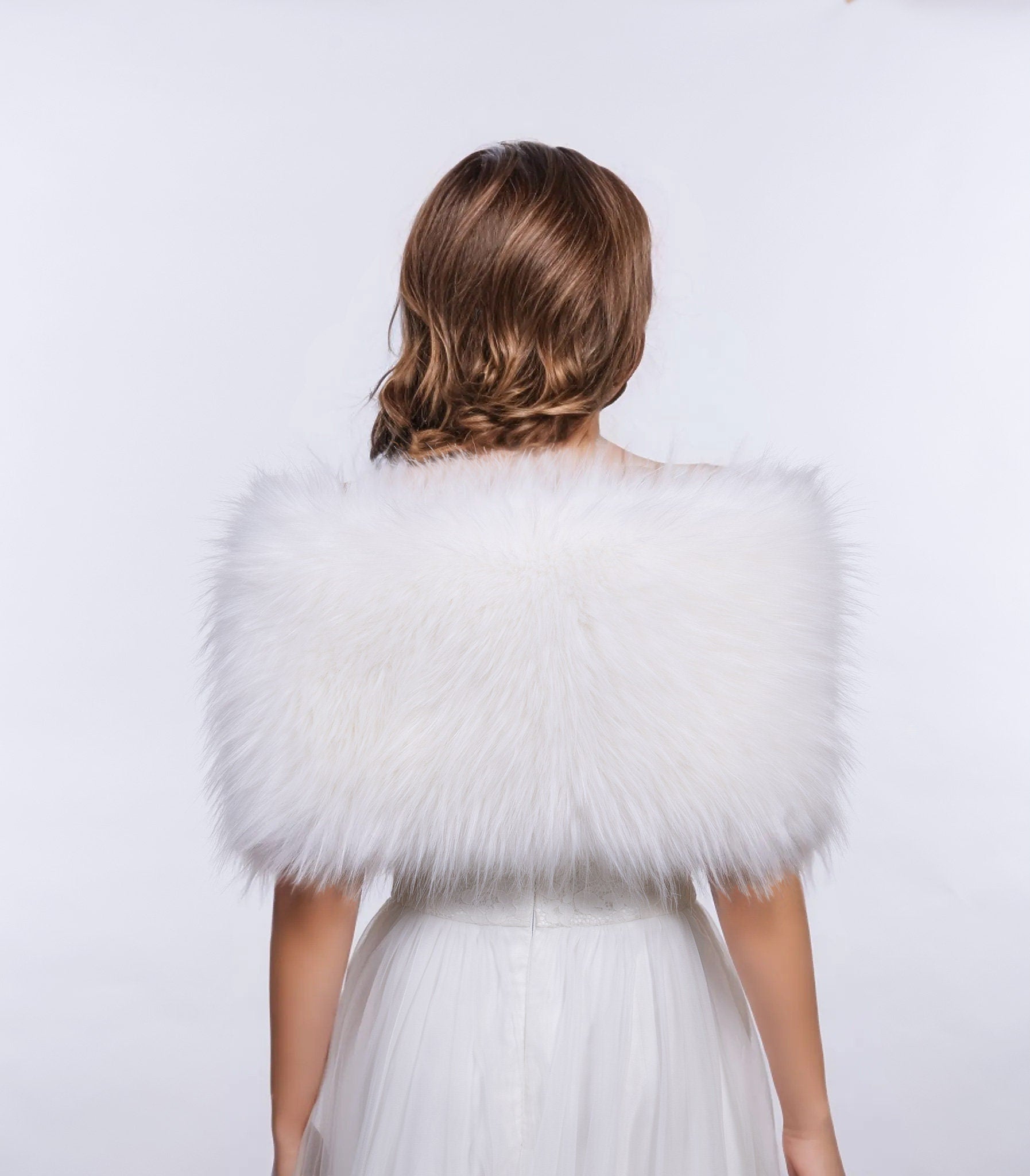 White faux fur bridal wrap, wedding faux fur shawl, faux fur bridal stole, faux fur cape B012-white