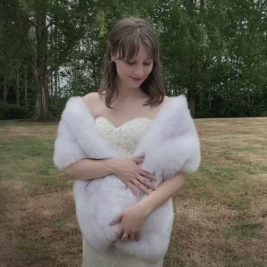 Light gray faux fur bridal wrap, wedding fur shawl, silver fur wrap, bridal faux fur stole, fur cape B005-light-gray