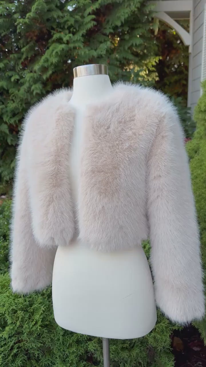 Light Beige Faux Fur Bridal Jacket: Long Sleeve Bolero Shrug