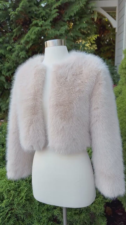 Light Beige Faux Fur Bridal Jacket: Long Sleeve Bolero Shrug