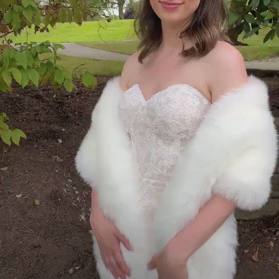 Light ivory faux fur wrap faux fur stole faux fur shawl bridal wrap faux fur shrug