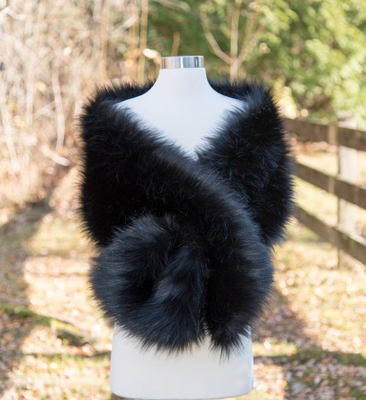 Black faux fur bridal wrap, wedding faux fur shawl, faux fur stole, bridal cape, black wedding wrap B005-Black