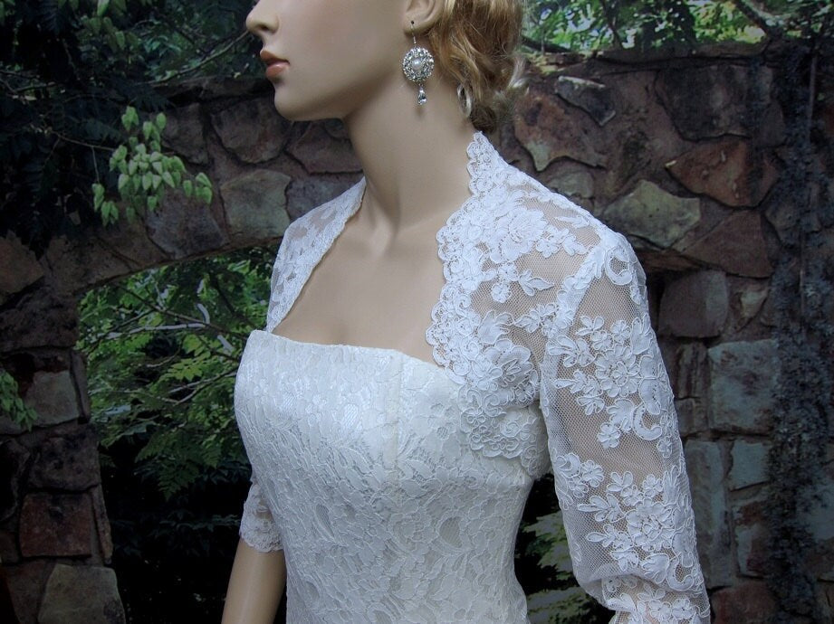 Wedding bolero, lace bolero, wedding jacket, bridal bolero, White lace bolero, 3/4 sleeve, keyhole back, alencon lace