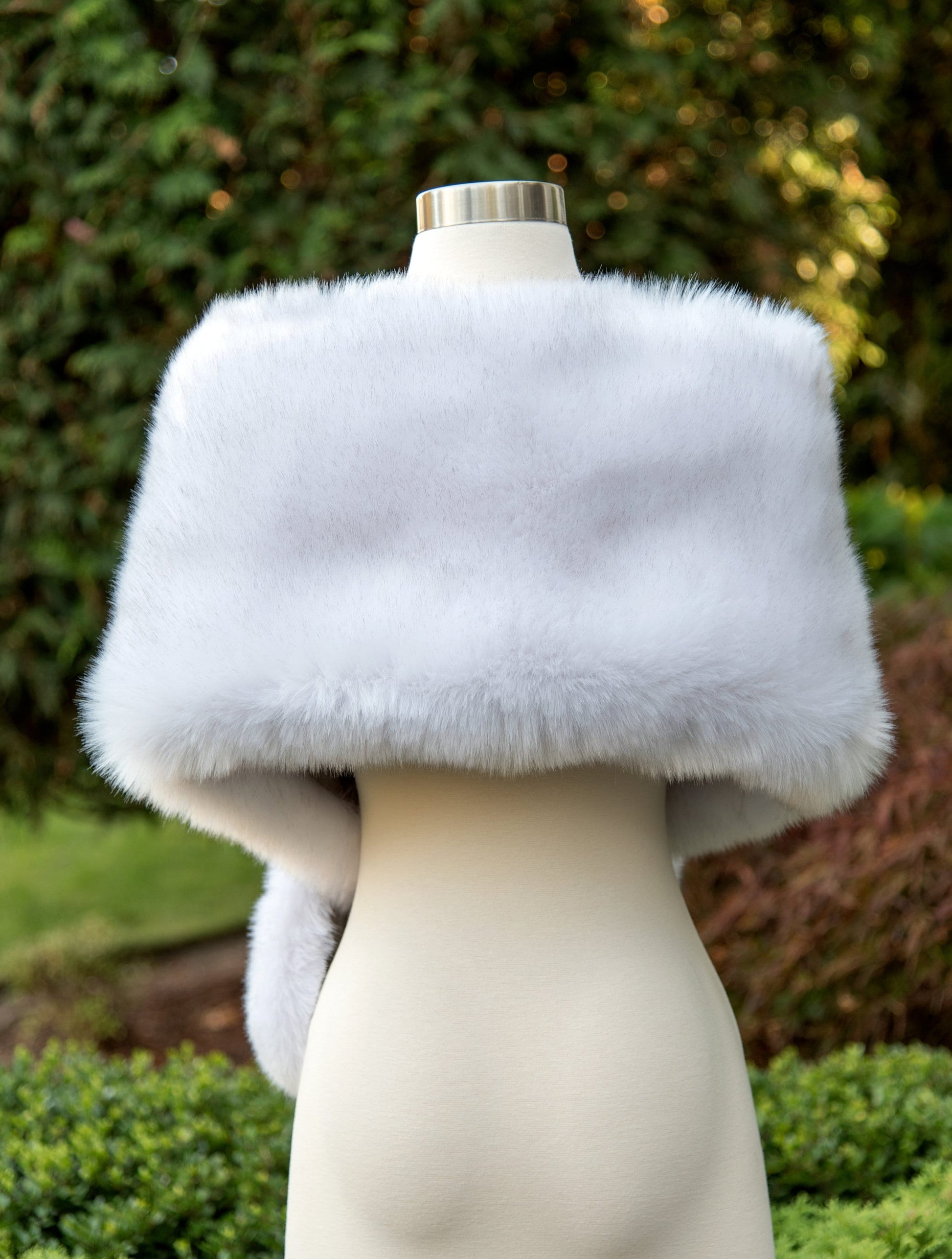 Light gray faux fur bridal wrap, wedding fur shawl, silver fur wrap, bridal faux fur stole, fur cape B005-light-gray