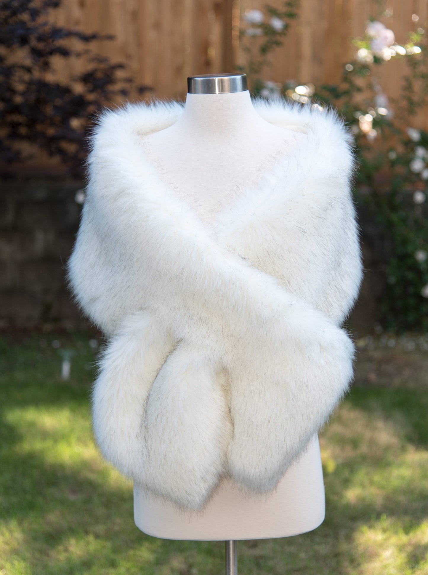Ivory faux fur wrap with dark brown tips B005-ivory-dark-brown-tips