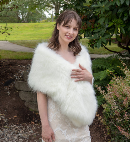 Ivory faux fur bridal wrap faux fur shawl faux fur stole wedding shrug bridal shrug faux fur cape faux fur wrap bridal