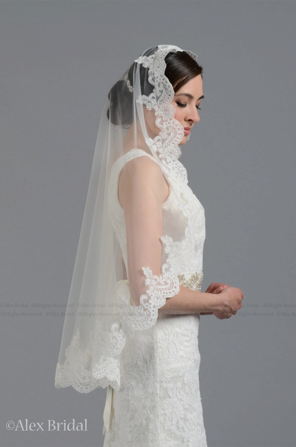 wedding veil, bridal veil, mantilla veil, fingertip length veil, wedding veil ivory, wedding veil white, chapel length veil